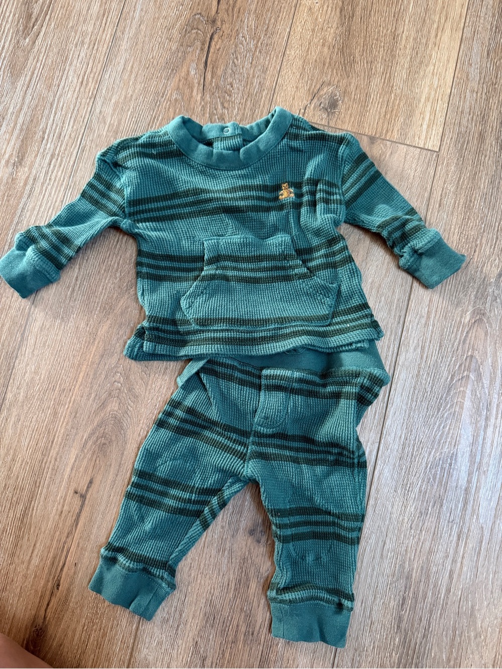 GAP Green Striped baby Set